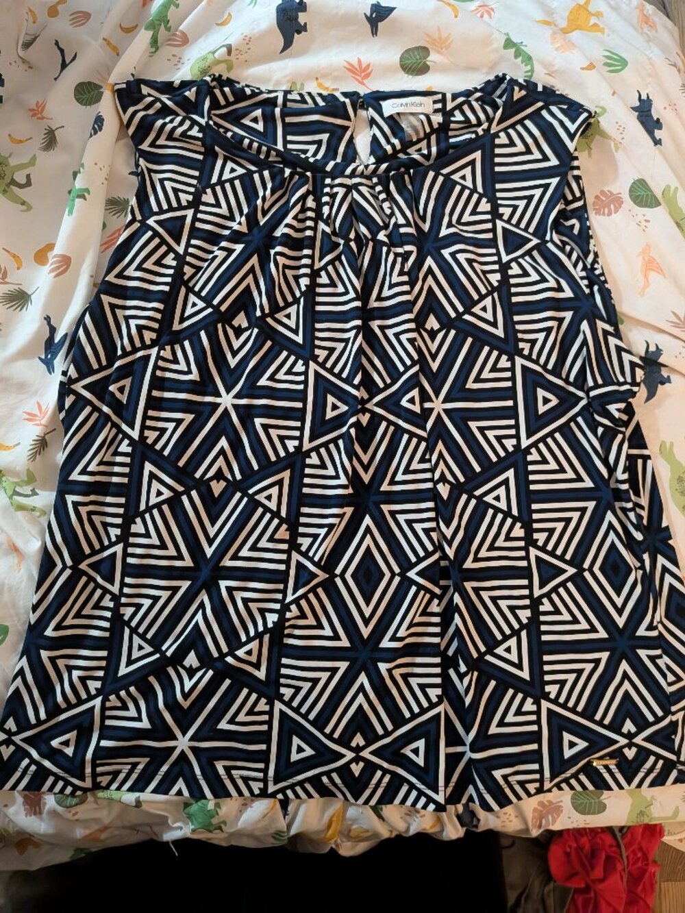 Calvin Klein Geometric Top in 3X